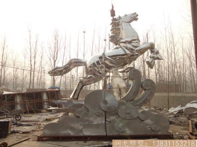 厂家制作不锈钢飞马雕塑 园林景观设计飞奔的骏马