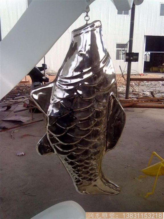 厂家设计制作不锈钢镜面雕塑鱼 妙趣横生的年年有余雕塑作品